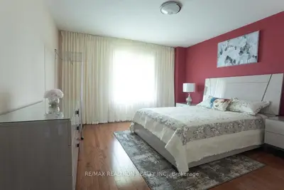 54 Chayna Crescent, Vaughan, On L6a 0n1