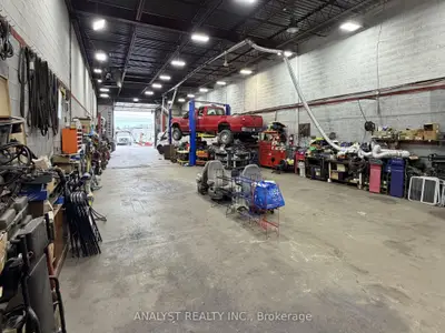 5732 Highway 7 24, Vaughan, On L4l 3a2