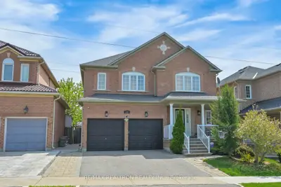 Detached in Vaughan