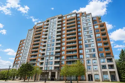 Condo Apartment in Richmond Hill