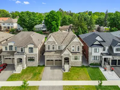 245 Danny Wheeler Boulevard, Georgina, On L4p 0j8