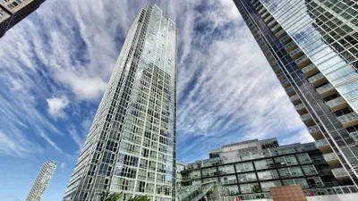 Condo Apartment in Vaughan