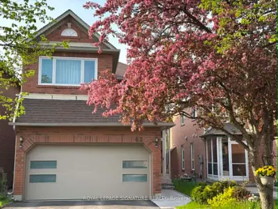 Detached in Richmond Hill