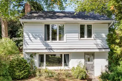 258 Lakeview Boulevard, Georgina, On L4p 2y3