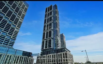 Condo Apartment in Vaughan