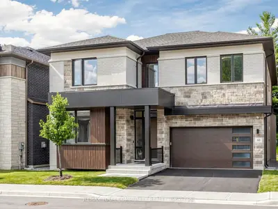 60 Royal Hill Court, Aurora, On L4g 3z7
