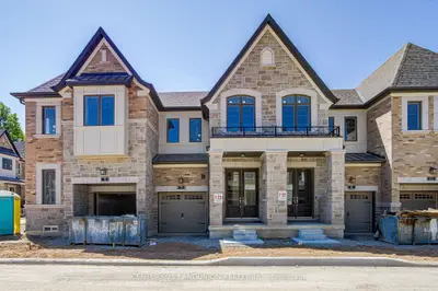 Condo Townhouse in King
