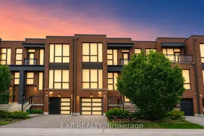 Att/Row/Townhouse in Vaughan