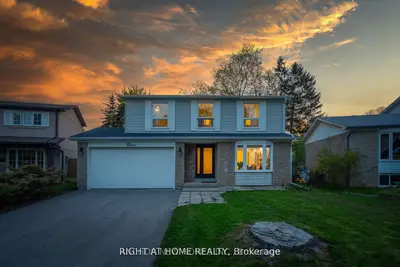 Detached in Richmond Hill