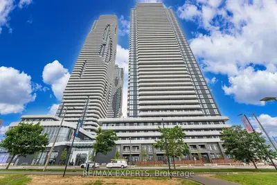 Condo Apartment in Vaughan