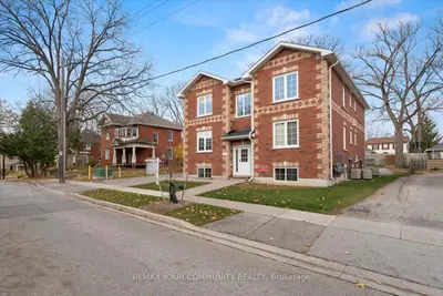 443 Timothy Street, Newmarket, On L3y 1p7