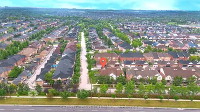 80 Irish Rose Drive, Markham, On L6c 2j6