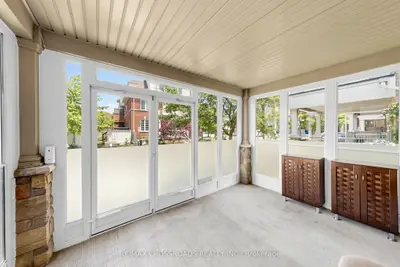 41 Prince Charles Way, Markham, On L6c 0b4