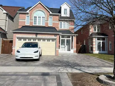 Detached in Markham