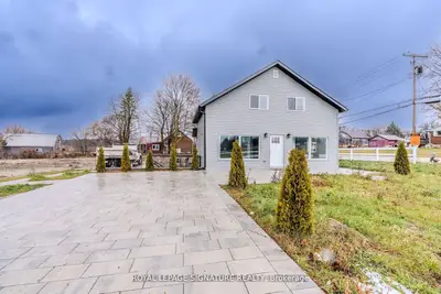 Detached in East Gwillimbury
