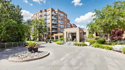 Condo Apartment in Aurora