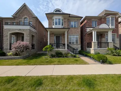 Detached in Richmond Hill