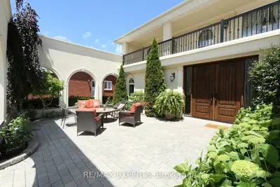 57 Francis Street, Vaughan, On L4l 1p7