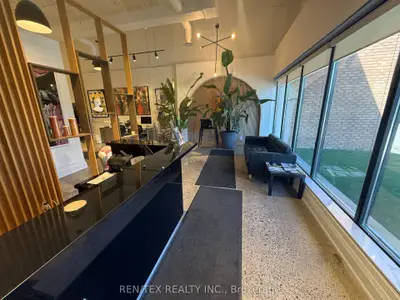 190 Marycroft Avenue 5, Vaughan, On L4l 5y2