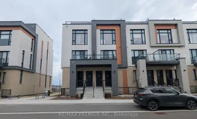 Condo Townhouse in Richmond Hill