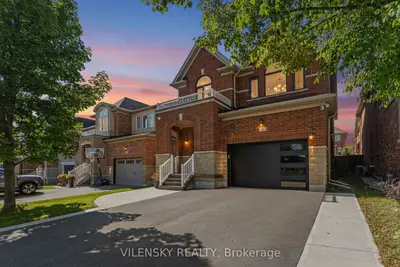 Detached in Vaughan