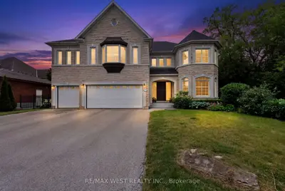37 Maple Grove Avenue, Richmond Hill, On L4e 2v1
