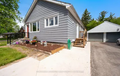 Detached in New Tecumseth