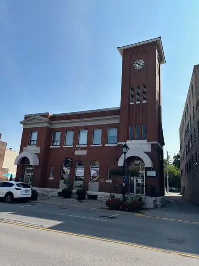 15213 Yonge Street 11, Aurora, On L4g 1l8