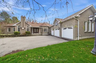 15 Treegrove Circle, Aurora, On L4g 6m1