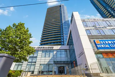 Condo Apartment in Vaughan