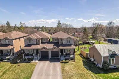 Semi-Detached in Georgina