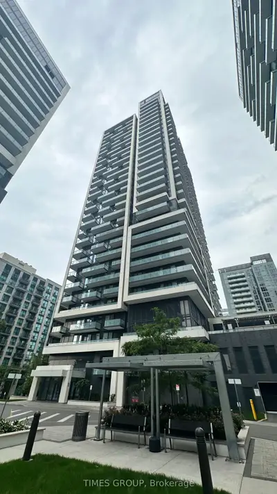 Condo Apartment in Richmond Hill