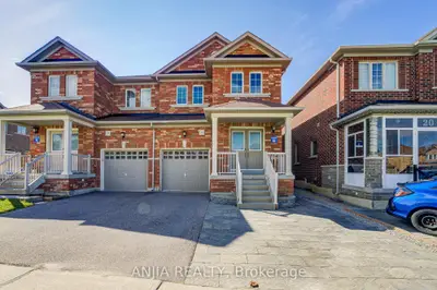 Semi-Detached in Whitchurch-Stouffville