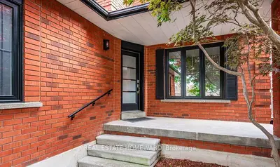 822 Firth Court Main2nd, Newmarket, On L3y 8h7