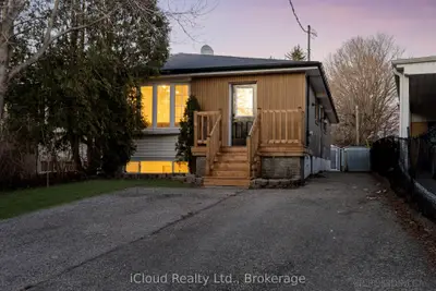 107 Bayview Parkway, Newmarket, On L3y 3w2