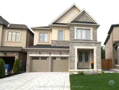 Detached in East Gwillimbury