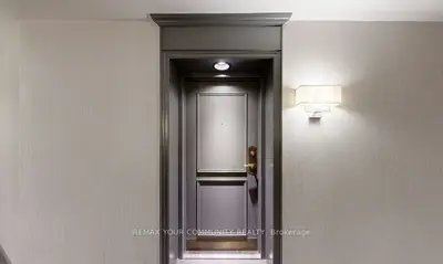 Condo Apartment in Markham