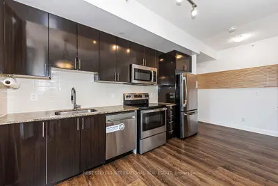 7165 Yonge Street 733, Markham, On L3t 0c9