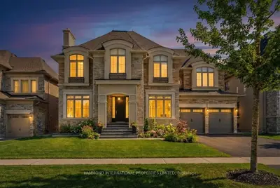 7 Kinghorn Road, King, On L7b 0m8