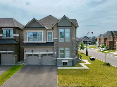 209 Stilton Avenue, Vaughan, On L4h 5b9
