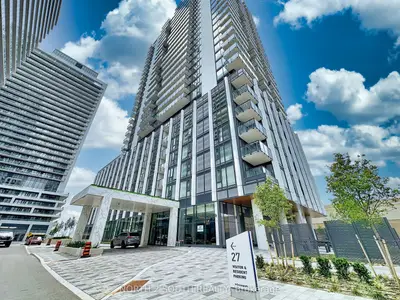 Condo Apartment in Vaughan