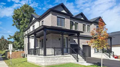 50 Third Avenue S, Uxbridge, On L9p 1k5
