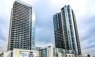 Condo Apartment in Vaughan