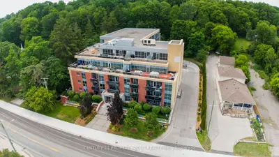 8302 Islington Avenue 219, Vaughan, On L4l 0e6