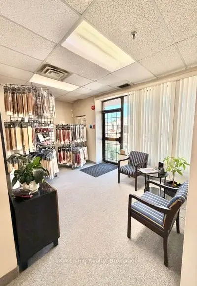 25 Valleywood Drive 20 & 18, Markham, On L3r 5l9