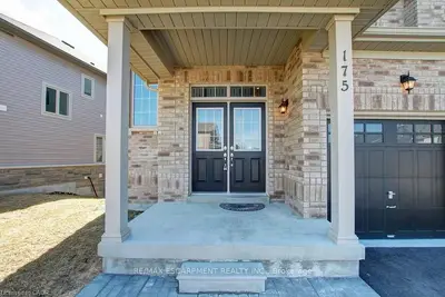 175 Gold Park Gate, Essa, On L3w 0b4