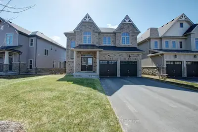 175 Gold Park Gate, Essa, On L3w 0b4