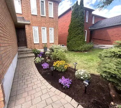 148 Mountbatten Road, Vaughan, On L4j 7w2