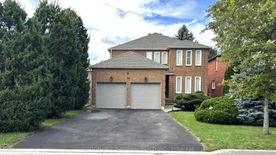 148 Mountbatten Road, Vaughan, On L4j 7w2