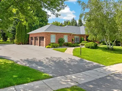 7 Maplehyrn Avenue, East Gwillimbury, On L0g 1v0